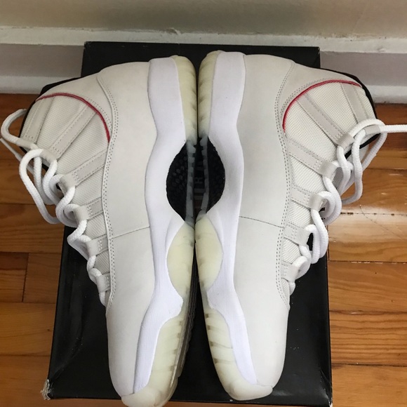 Air Jordan 11 - Picture 15 of 16